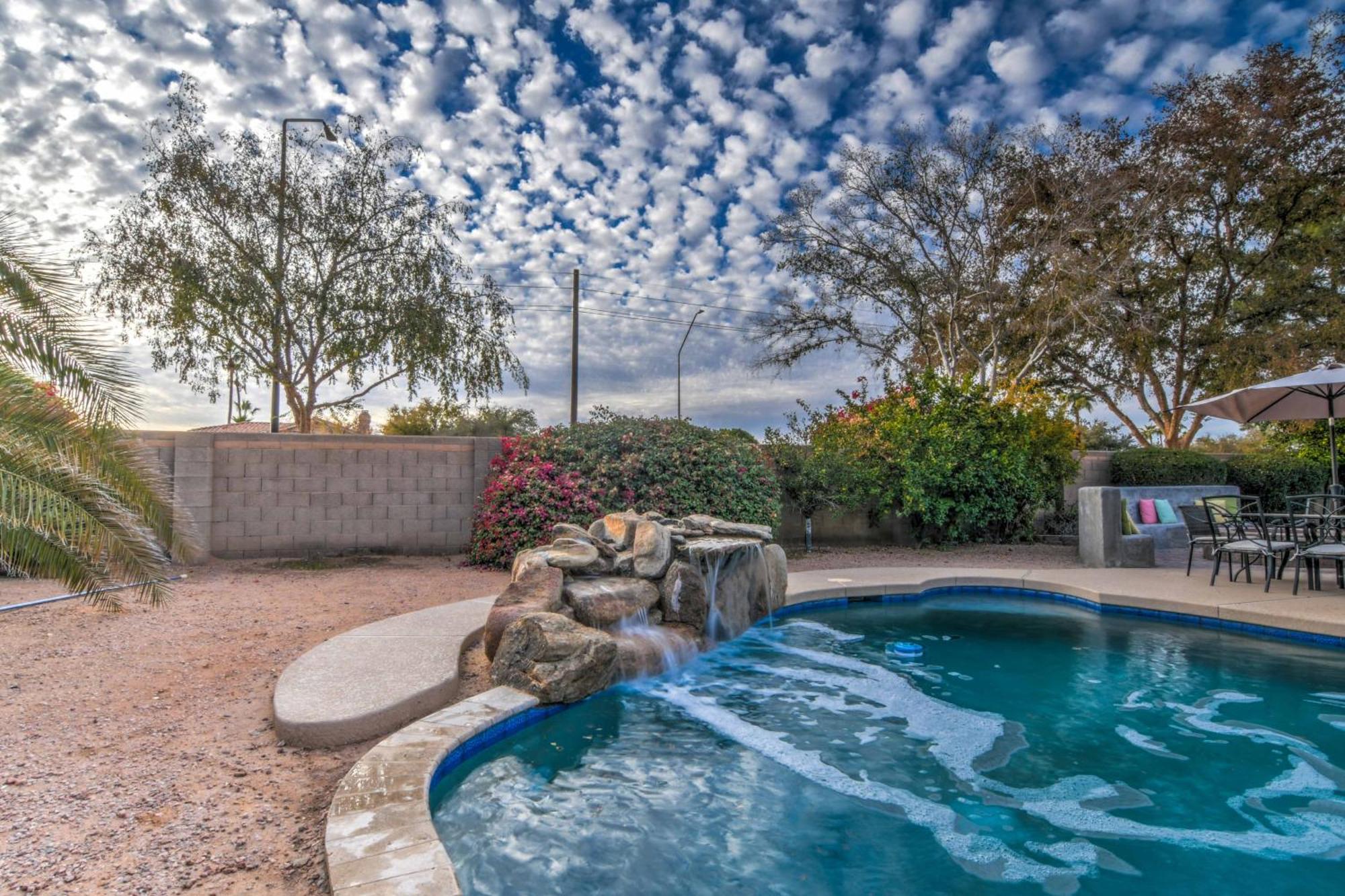 Вілла Route 66 Oasis In Downtown Gilbert With Heated Pool & Mini Golf Екстер'єр фото